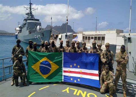 GUINEX III Fragata Liberal visita Cabo Verde e finaliza a missão no