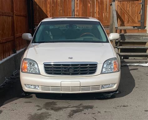 2002 CADILLAC DTS | Cars & Trucks | Calgary | Kijiji