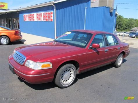 2002 Matador Red Metallic Ford Crown Victoria Lx 56275937 Photo 14