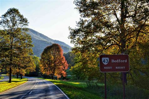 This Charming Virginia Town Is the Perfect Fall Escape — With Beautiful ...