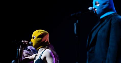 RECENSIE Van Russische cel naar Antwerpse Arenberg zó gaat het nog met Pussy Riot Antwerpen