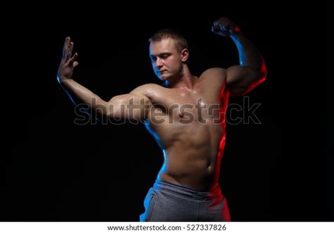 Male Bodybuilder Athlete Naked Torso Posing Stock Photo 527337826 Shutterstock