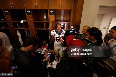 Von Miller Super Bowl 50 Photos and Premium High Res Pictures - Getty ...