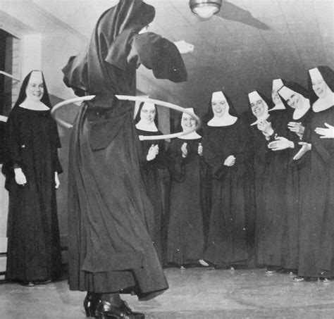 Nuns Nuns Nuns Here Are 25 Vintage Pictures Of Nuns Having Fun From