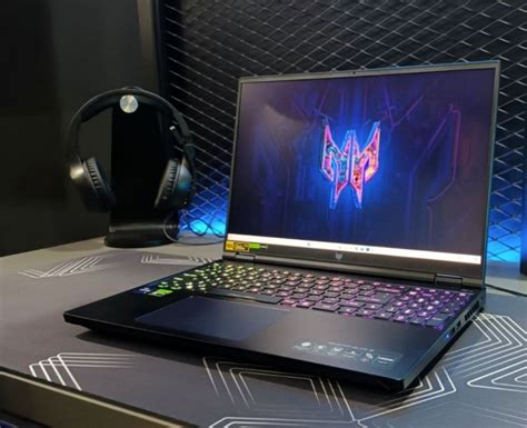 Menjajal Acer Predator Helios Laptop Dengan Desain Gahar Dan