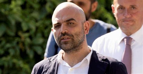 Roberto Saviano Condannato Per Aver Diffamato Giorgia Meloni Euro