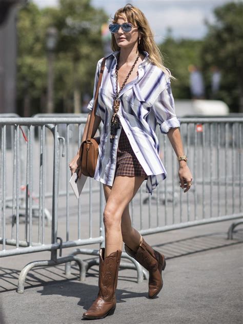 How To Wear Cowboy Boots The Effortless Chic Fashion How To Wear