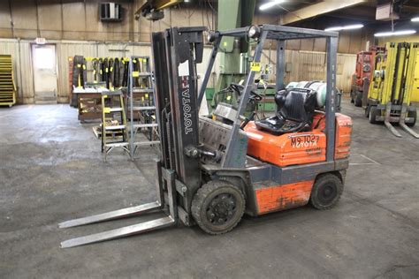 Toyota 4900 Lb Model 5fgc25 Lp Gas Forklift Truck Sn 5fgcu25 82235