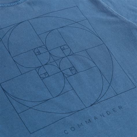 Camiseta Fem Jeep Commander Golden Ratio Estonada Azul Jeep