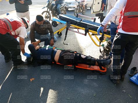 Peatón y motociclista heridos tras levantón en la salida al sur de