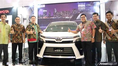 Toyota Di GIIAS Surabaya Auto Show 2017 AutonetMagz Review Mobil