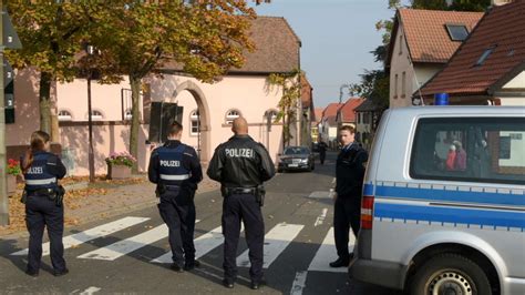 Polizei Einsatz in Kirchheim Mutter erstochen Polizei erschießt Sohn