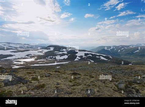 Norwegischer Berg Fotos Und Bildmaterial In Hoher Aufl Sung Alamy