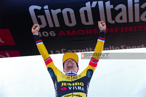 Giro Ditalia Primoz Roglic Ribalta Tutto Vince La Crono Sul