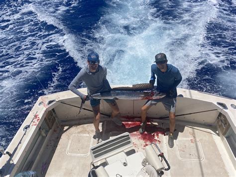 sport fishing maui 2