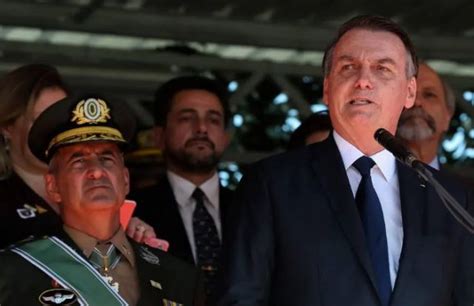 Bolsonaro Defende Reestruturação De Carreira Dos Militares E Diz