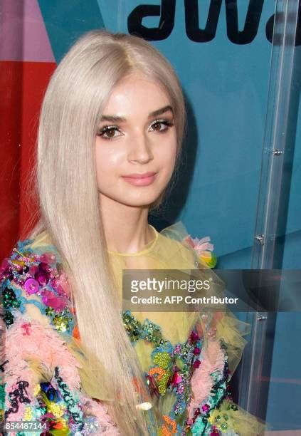 471 Poppy Singer Stock Photos, High-Res Pictures, and Images - Getty Images