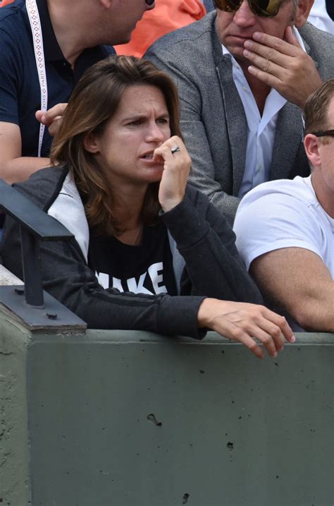 Photo Am Lie Mauresmo Enceinte People Dans Les Tribunes Des