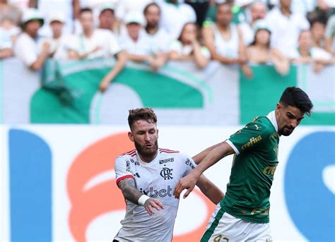 Palmeiras e Flamengo empatam em jogo marcado por faltas no Brasileirão