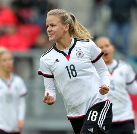 Sp Fu Ball Frauen Bl Potsdam Freiburg Transfer Petermann Meldung