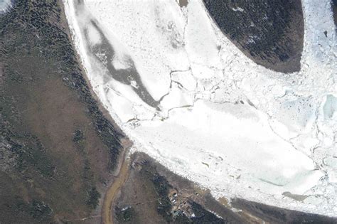 Ice Jams On Yukon River Downstream From Eagle Alaska News Newsminer