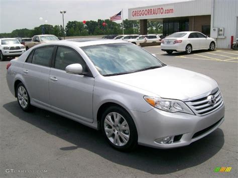 2011 Classic Silver Metallic Toyota Avalon 29669098