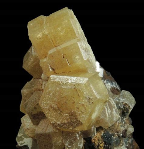 Photographs Of Mineral No 76517 Mimetite With Coronadite From Mount