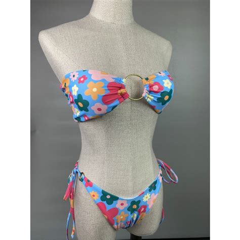 Bikini สายฝอ บกนเซกซ ลายดอกไมสฟา แบบเกาะอกดเทลหวง และแบบคลองคอ Shopee Thailand