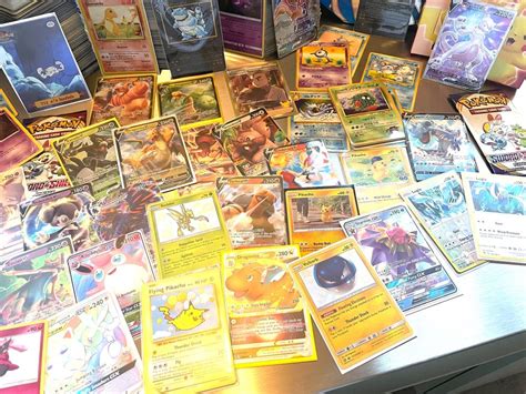 Pokemon Sammlung mit über 2600 Karten mit Glurak ab 1 Kaufen auf