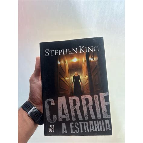 Livro Carrie A Estranha - Carrie, a estranha de Stephen King | Shopee Brasil