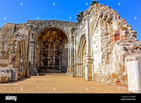 1812 Earthquake Ruins Mission San Juan Capistrano Stock Photo - Alamy