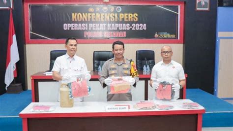 Polres Sekadau Konferensi Pers Operasi Pekat Kapuas Ungkap