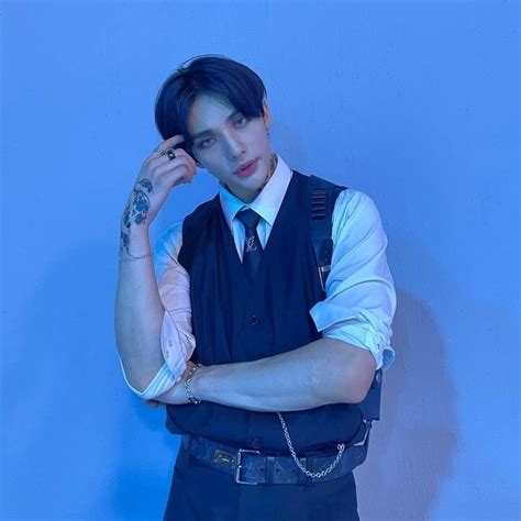 HWANGHHYUNJlN) | Twitter