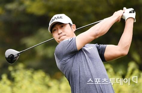 스포키 이승택 박은신 정윤 Kpga 비즈플레이·전자신문 오픈 1r 공동 선두