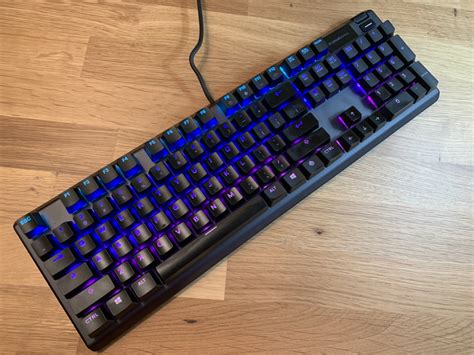 SteelSeries Apex 5 Review | PCMag