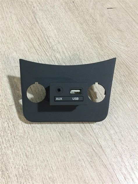Блок разъем USB AUX ЮСБ аукс набор с рамкой Хендай Солярис Hyundai ...