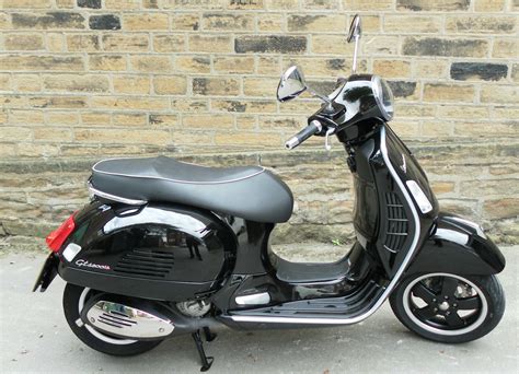 May Piaggio Vespa Gts Super Gloss Black Scooter Low Mileage