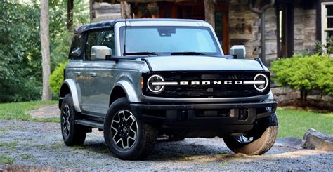 Ford Bronco Maxim