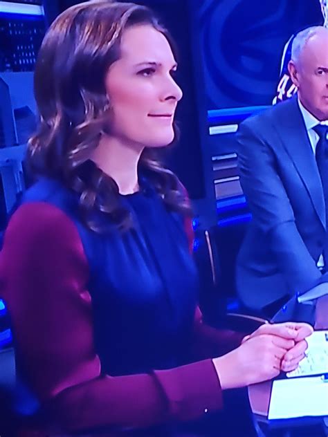 Jennifer Botterill Sportsnet Hockey Canada : r/hot_reporters