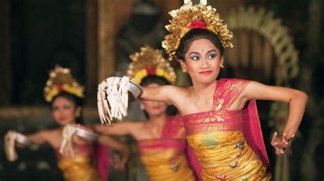 Apa Itu Tari Pendet Tarian Penyambutan Kepala Negara G Di Bali