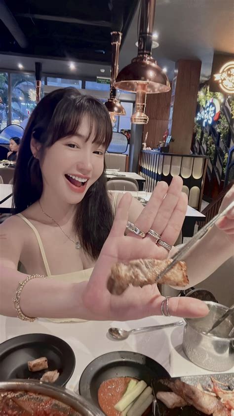 Tổng hợp Hình ảnh Elly Trần sexy bikini quyến rũ xinh đẹp