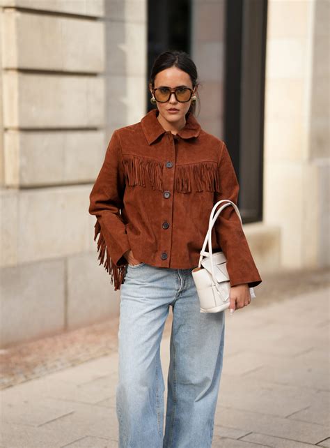Looks Com Jaqueta Caramelo - 6 looks com jaqueta caramelo que te farão desejar a peça - ELLE Brasil