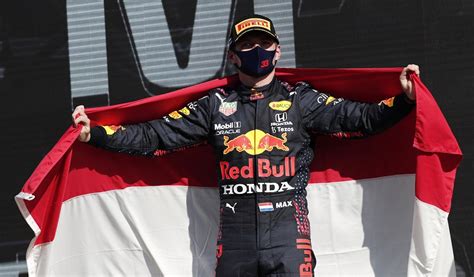 Siapa Juara F1 2021 Gerhard Berger Pilih Max Verstappen Okezone Sports