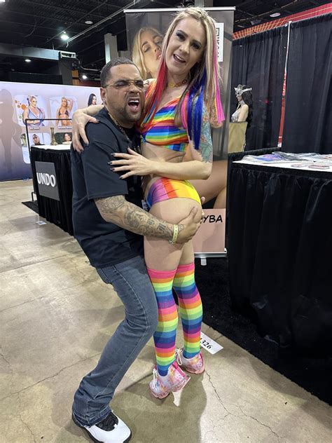 Big Nuke On Twitter Love Me Some Ray Ray Xxx EXXXOTICA