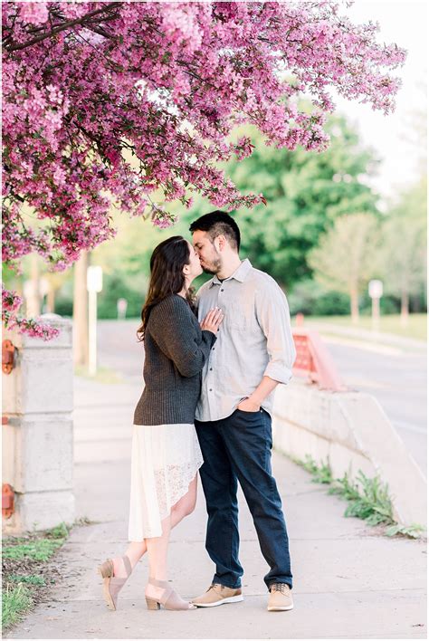 Downtown-Madison-WI-Engagement-Photographers-si-29 – Larissa Marie