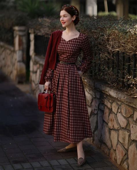 outfits  women enola holmes red dress  outfit