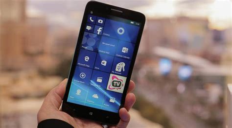 Alcatel Promite Un Super Telefon Cu Windows