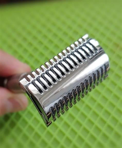 両刃カミソリRAZOROCK SLOC購入 もつごん 小魚を釣る 小鮒モツゴタナゴ