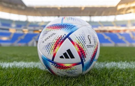 Coupe Du Monde 2022 Le Ballon Officiel Est Disponible Chez Adidas