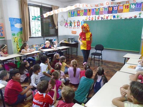 Escola Mundo Encantado Emília A Boneca De Pano